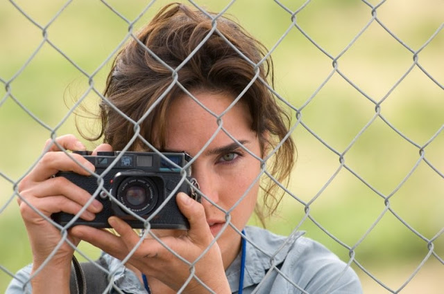 Jennifer Connelly with a Leica M6