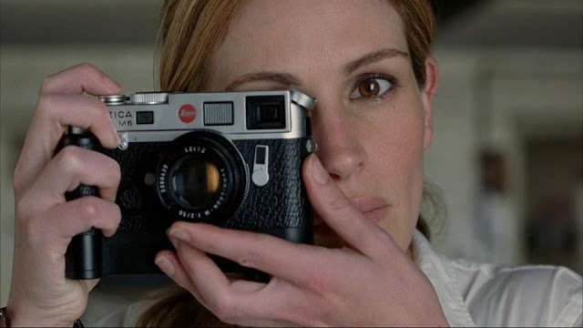 Julia Roberts with her Leica M6 TTL Silver with Summicron 50mm f2 and Leica Motor M